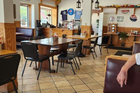 Columbia Crossing Restaurant